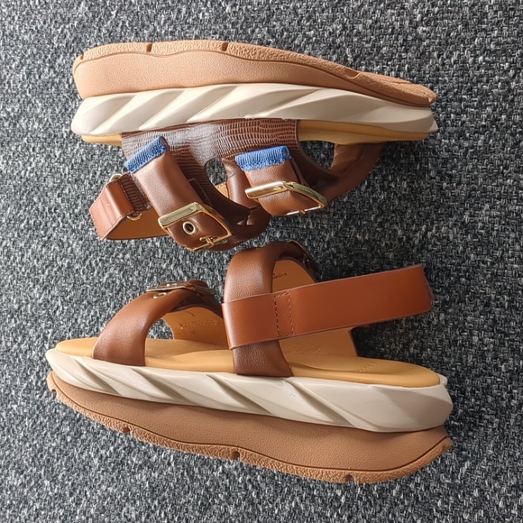 4CCCCEES NWOT Mellow Tan Sandal Platforms - Picture 2 of 5